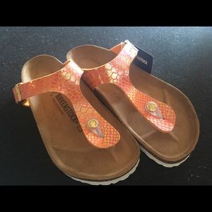 Brand-new Birkenstock Gizeh sandals